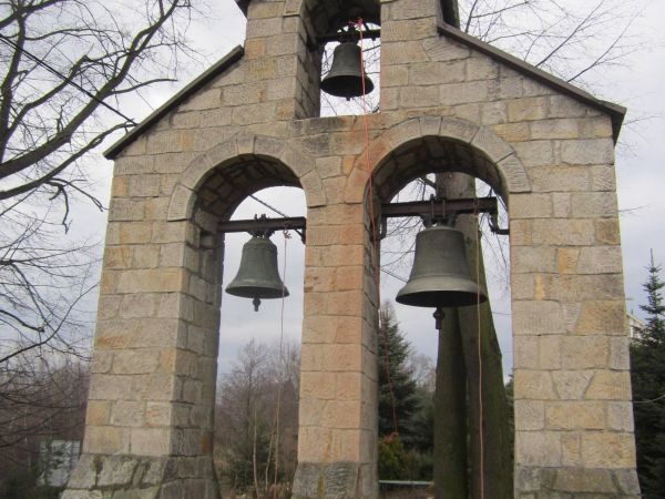 Dzwonnica przy kościele św.Marcina Biskupa