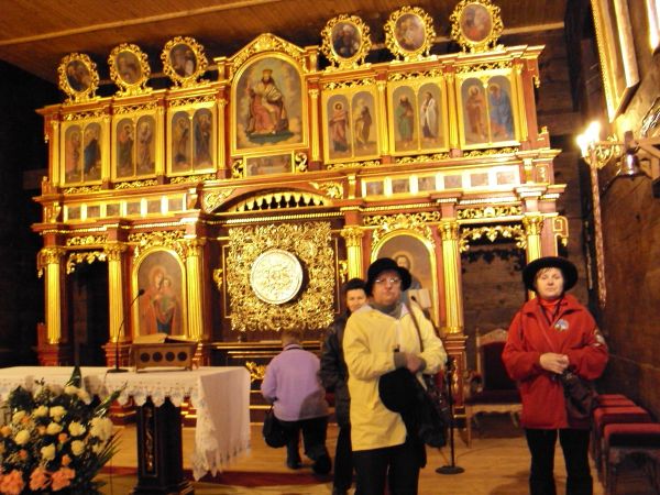 W cerkwii pw. Podwyższenia Krzyża Świętego - z 1834r. - od 1951r. do obecnie - kościół katolicki. Zachował się ikonostas namalowany w 1882r., częściowo zdemonto