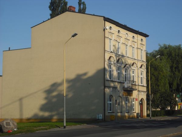 Biblioteka miejska na rynku starego miasta w Policach
