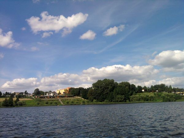 Widok na ośrodek Panorama od strony jeziora