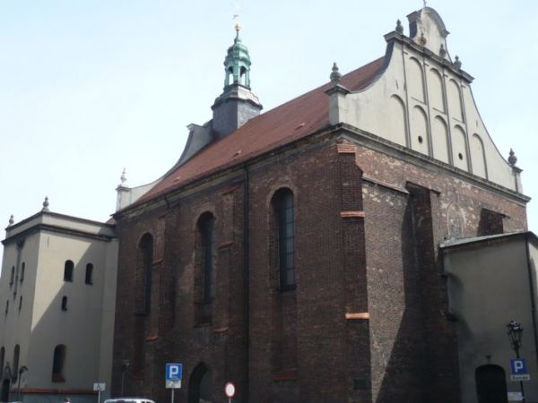Kościół franciszkanów gotycki,fundacja z poł.XIII w.