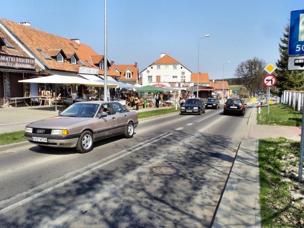 Główna szosa przelotowa 594 przez Świętą Lipkę z Kętrzyna do Reszla 2011-04-25