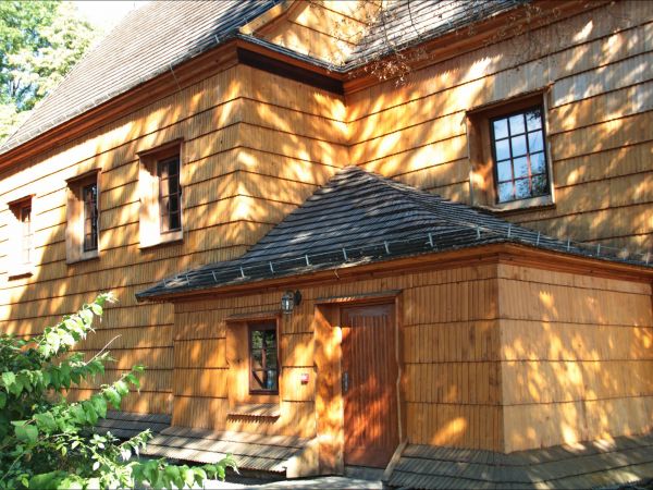 Drewniany kościół p.w.  św. Michała Archanioła w Michałówce