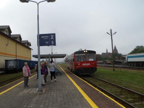 szynobus Motorak z 1982r. czeskiej produkcji - tu przy realizacji projektu Karpacka Kolej Euroregionalna (KKE) firma SKPL Cargo Sp. z o.o.  wozi na trasie : San