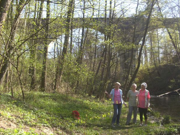 Górą jedzie pociąg do Chojnic