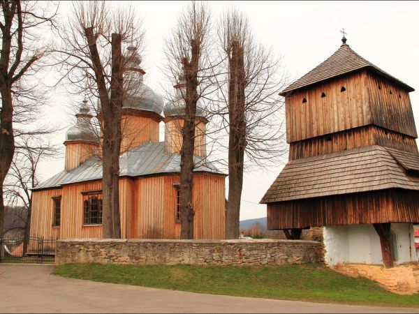 Cerkiew pw. św. Mikołaja w Dobrej Szlacheckiej . Obecnie kościół rzymskokatolicki p.w.  Podwyższenia Św. Krzyża . Zbudowana w 1879 r. Obok , na osi - druga cerk