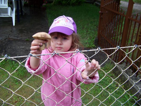 Torunianka ze znalezionym kozakiem.