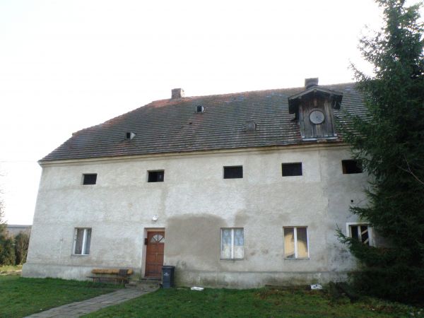 Zabudowania folwarczne