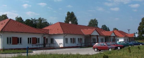 Osiecznica, ul. Piaskowa, apteka, biblioteka, ośrodek zdrowia