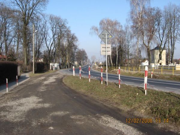 Droga krajowa nr 19, widziana z kiosku RUCH babci Zosi, w kierunku LUBLINA