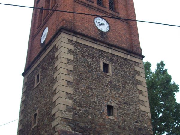 Dzwonnica kościoła pw. N M B Czestochowskiej.