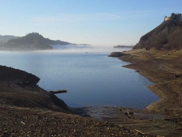 Jezioro Czorsztyńskie i Zamek Czorsztyński