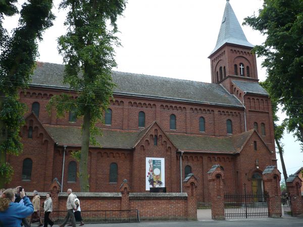 Widok kościoła z innej strony