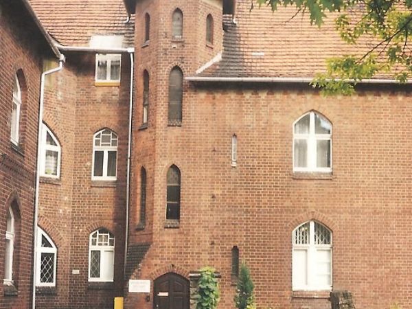 Grodzisk Wielkopolski-ul.Żwirki i Wigury, Starostwo Powiatowe od podwórza.