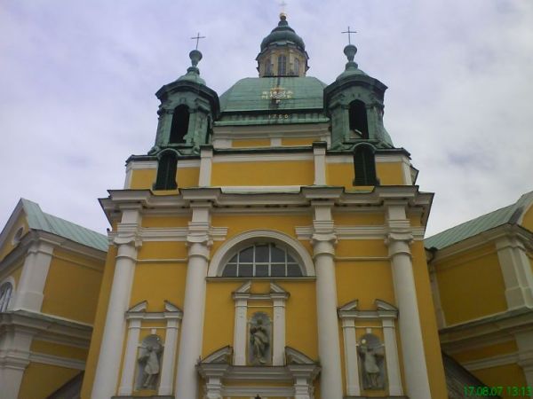 Widok z przodu (Klasztor w Gostyniu )