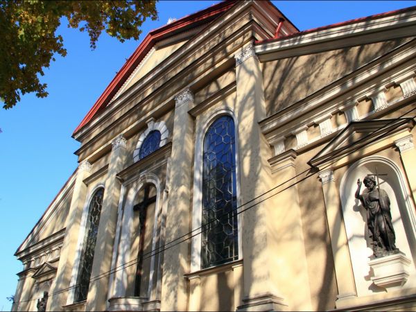 Klasztor i park  ss. Niepokalanek na Głębokiej.