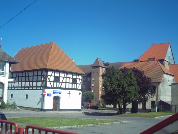 Ulica Młynarska. Dawny spichlerz zbożowy.
Obecnie Zbór Zielonoświątkowców.