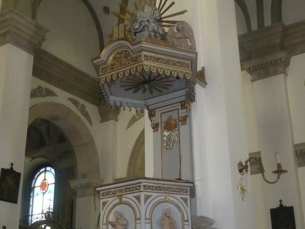 Chrzcielnica  w Katedrze