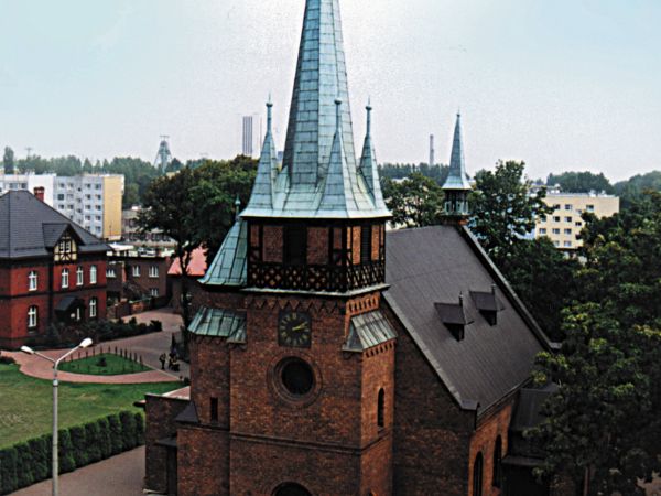 Kościół Matki Boskiej Różańcowej w Halembie