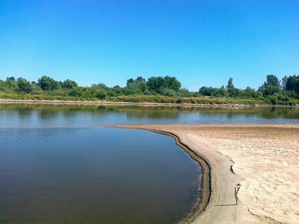 Oaza ciszy z szumem Wisły  .