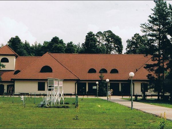 Ośrodek Edukacyjno-Muzealny Roztoczańskiego Parku Narodowego Zwierzyniec ul. Plażowa 3