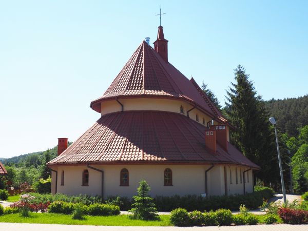 20 sierpnia 2006r. odbyła się konsekracja nowej świątyni : kościoła pw. św. Maksymiliana Kolbego.