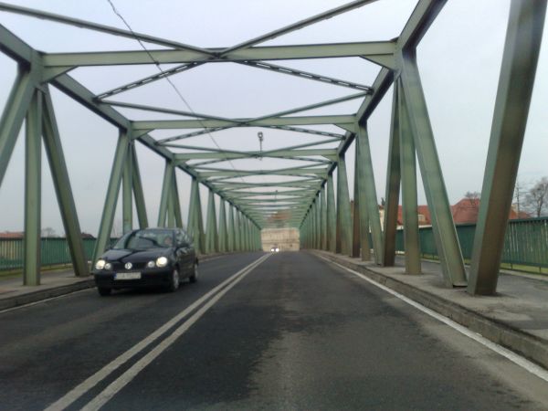 Most na Odrze w Oławie.