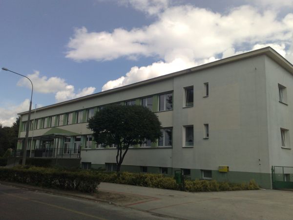 SZKOŁA PODSTAWOWA Nr 4 W RAWICZU

im. Władysława Broniewskiego