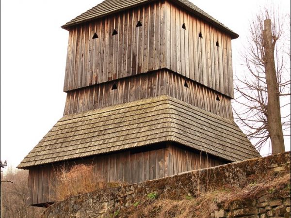 Cerkiew pw. św. Mikołaja w Dobrej Szlacheckiej . Obecnie kościół rzymskokatolicki p.w.  Podwyższenia Św. Krzyża . Zbudowana w 1879 r. Obok , na osi - druga cerk
