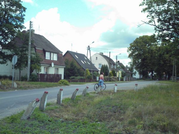 Ulica Dworcowa. Zabudowania przed i po wojenne.