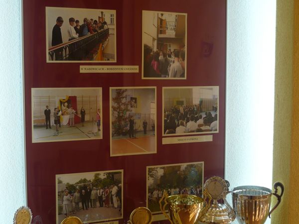 Sala tradycji w Gimnazjum im św.Jana Pawła II.