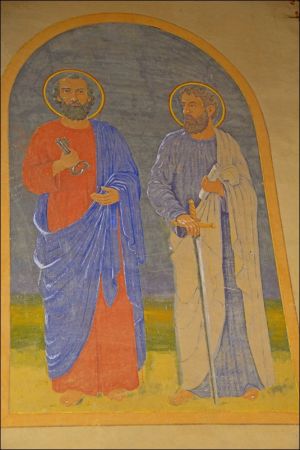 Murowana cerkiew p.w. Opieki NMP . Zbudowana w 1913 r. Wewnątrz cenna polichromia. W latach 1947-71 - magazyn. Obecnie opuszczona i zaniedbana.