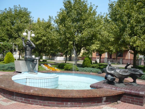 Odolanów to urocze małe miasteczko,piękne i godne zobaczenia,
to fontanna w Parku 600-lecia.