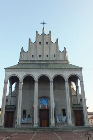 Kościół św. Michała Archanioła wybud. w latach 30tych XX wieku.