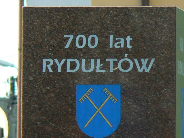 700 lat Rydułtów -obelisk