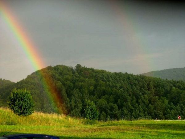 Tęcza na pograniczu Beskidu Niskiego i Bieszczad. lipiec 2007