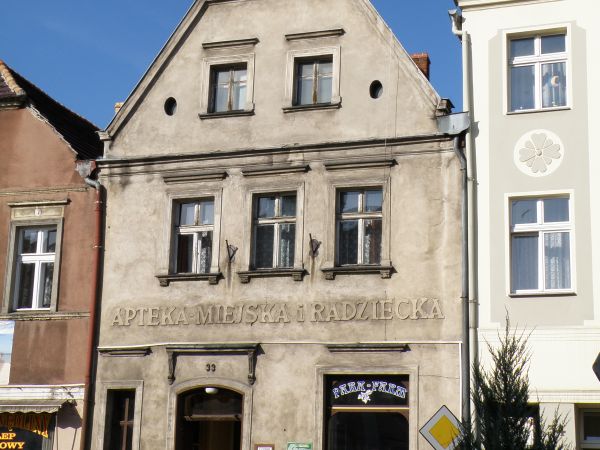 Kamieniczka w Rynku /radziecka jest od RADY MIEJSKIEJ a nie od ZSRR :-)/