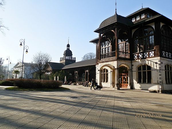 Z TRÓJGARBU DO SZCZAWNA ZDROJU