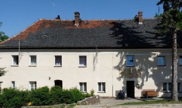 Osiecznica, ul. Jodłowa - dom, w którym 25 września 1749 roku urodził się słynny geolog Abraham Gottlob Werner (zm. 30 czerwca 1817 w Dreźnie). Stworzył wczesną