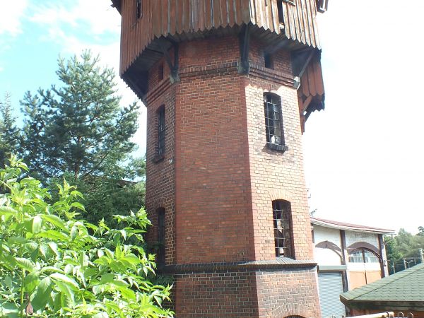 Ładna  kolejowa wieża ciśnień /Marciszów przez wiele dziesięcioleci był ważnym węzłem kolejowym/