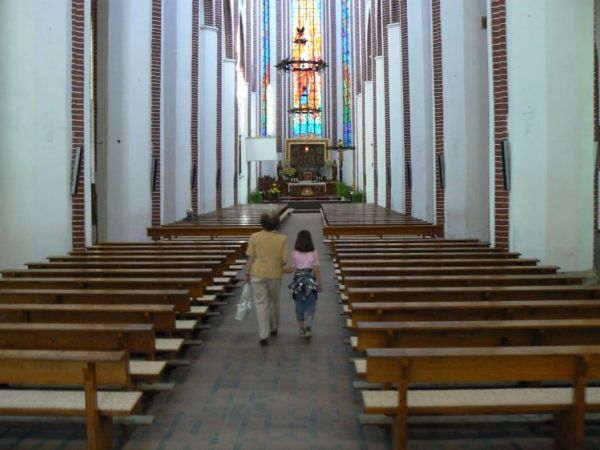 KOSCIOŁ ŚW. MIKOŁAJA - BRZEG