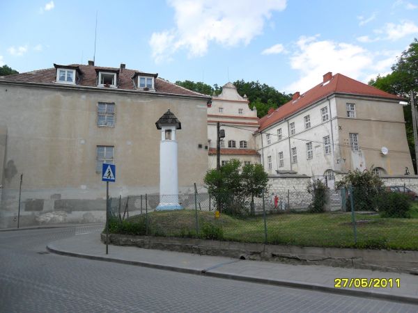 Najstarsza kapliczka słupowa na Lubelszczyźnie z roku 1588.