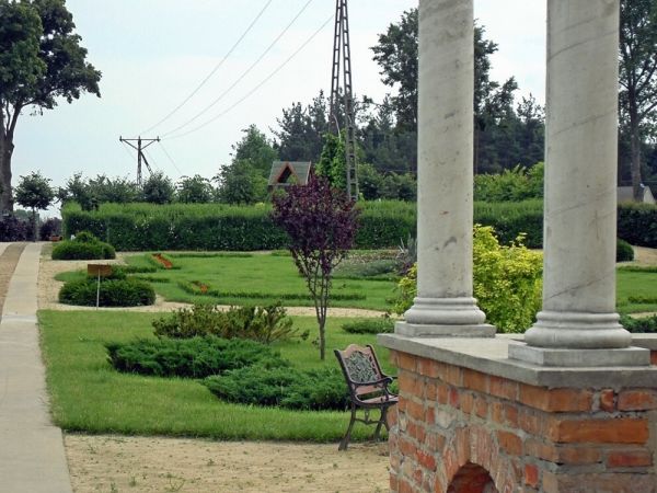 FRANK-RAJ _Ozdobne Ogrody Polskie