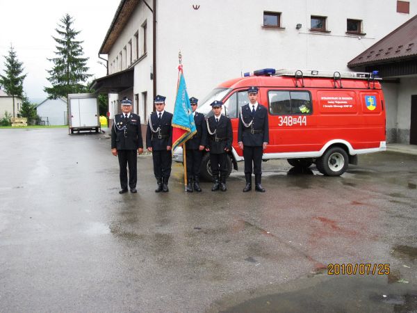 Poczet sztandarowy OSP Przybówka