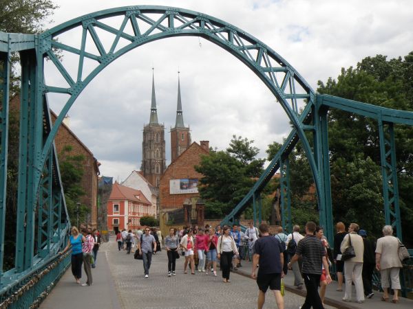 Widok na katedrę z mostu Tumskiego