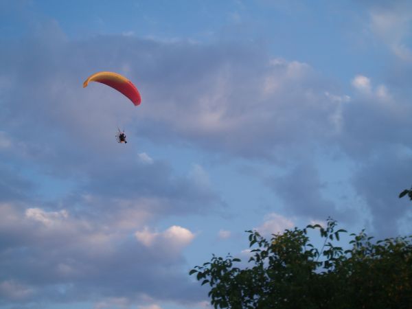 LANCKORONA 
- STOK POŁUDNIOWY-
często pojawiające się motolotnie