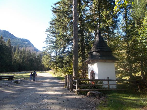 Początek Doliny Kościeliskiej.