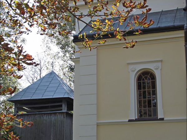 Cerkiew Zaśnięcia Najświętszej Marii Panny w Kalnikowie. Obecna cerkiew została zbudowana w 1920 na miejscu starszej, murowanej cerkwi z 1882. W latach 50. XX w