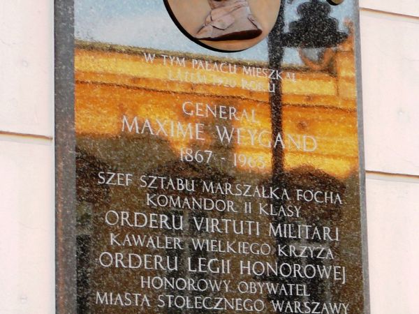 TABLICA NA KRAKOWSKIM PRZEDMIEŚCIU