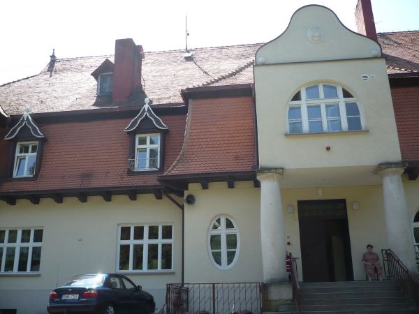 Jeszcze jedno ujęcie dworu.